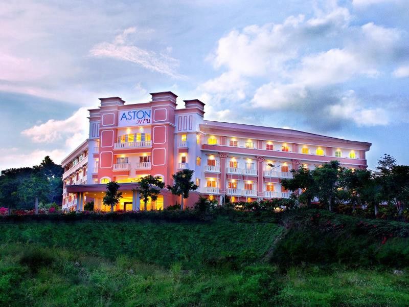 Aston Niu Manokwari Hotel & Conference Center Bagian luar foto
